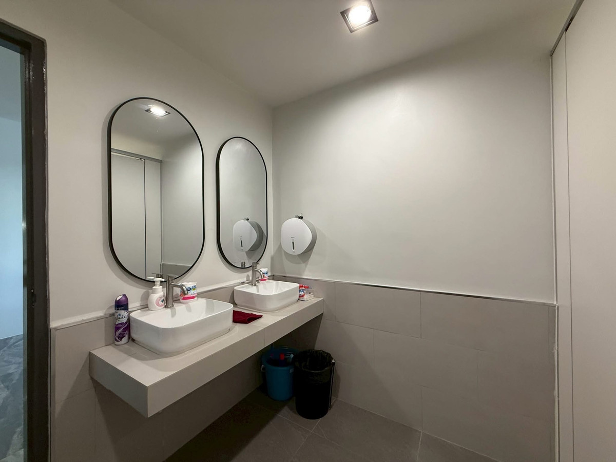 ให้เช่าโฮมออฟฟิศสุขุมวิท อโศก ทองหล่อ : Home Office For Rent! – ให้เช่าโฮมออฟฟิศ 2 ชั้น 400sq.m. ทำเลทองหล่อ 25 จดทะเบียนบริษัทได้ ที่จอดรถ 7–8 คัน