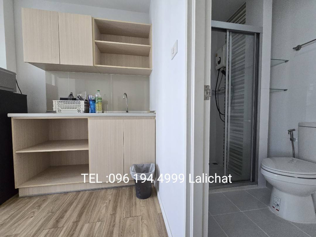 For RentCondoRathburana, Suksawat : For rent, ISSI Condo Suksawat (ISSI SUKSWAT), size 25 sq m., 20th floor, 1 bedroom, 1 bathroom, swimming pool view, near Bangpakok Witthayakhom School. Big C Bang Pakok, Sila Market and MRT Bang Pakok in the near future.