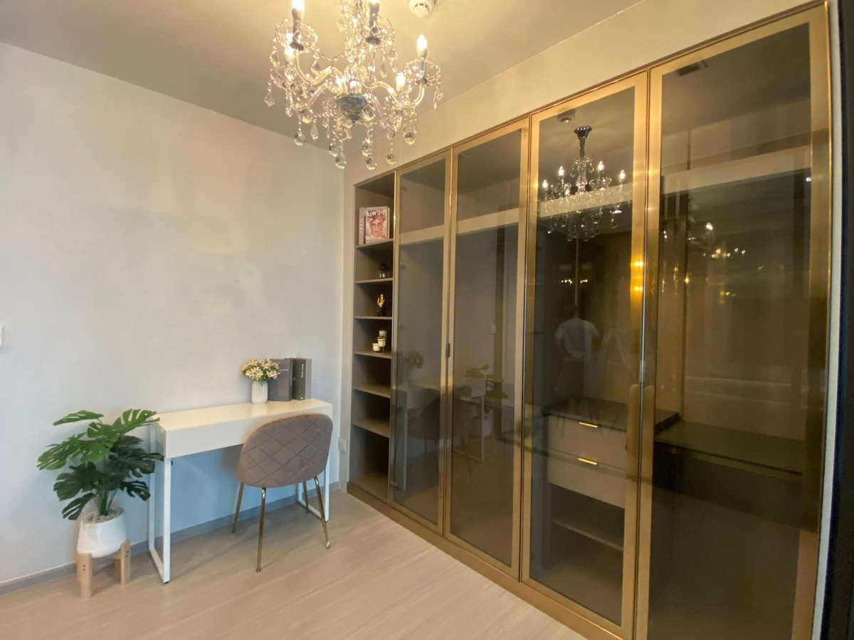 ให้เช่าคอนโดท่าพระ ตลาดพลู วุฒากาศ : ⭐️ Life Sathorn Sierra ⭐️ 1 ห้องนอน 1 ห้องน้ำ ตกแต่งเฟอร์นิเจอร์Built in เครื่องใช้ไฟฟ้าครบ