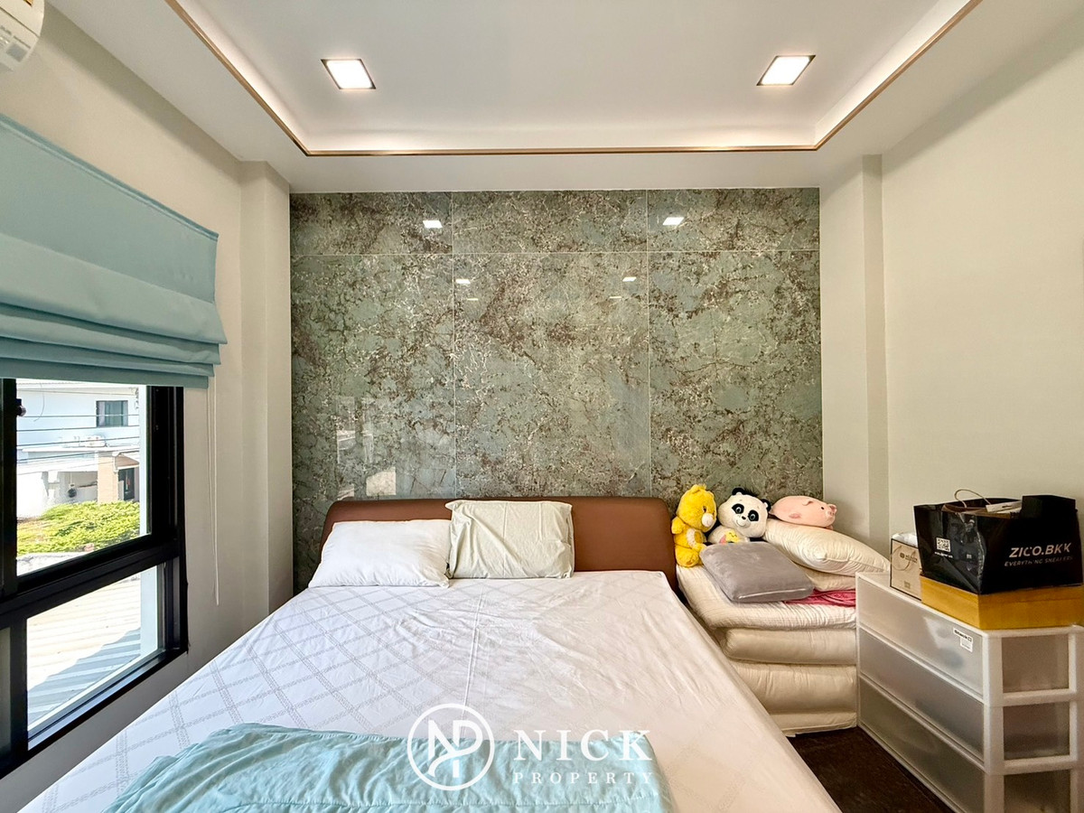 ขายบ้านนวมินทร์ รามอินทรา : LADDAROM ลัดดารมย์ วงแหวน-รามอินทรา : บ้านเดี่ยวหลังใหญ่ Hi Class สังคมมีระดับ ตกแต่งจัดเต็ม สุดยอดของ ฮวงจุ้ย บ้านเลขที่ 9