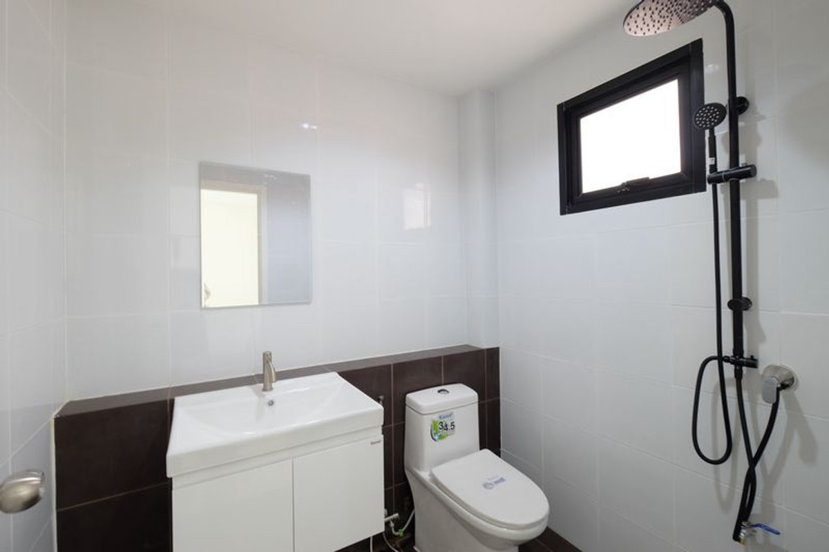 ขายทาวน์โฮมมีนบุรี-ร่มเกล้า : ทาวน์โฮม 3 ชั้น The Most สามวา-มีนบุรี ขนาด 18.6 ตารางวา 5 ห้องนอน รีโนเวทใหม่พร้อมอยู่ ถนนสามวา แขวงบางชัน เขตคลองสามวา กรุงเทพมหานคร