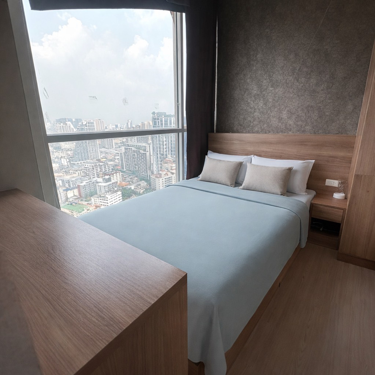 ให้เช่าคอนโดสะพานควาย จตุจักร :  💥 FOR RENT   :  Rhythm Phahol-Ari Condo   💥  