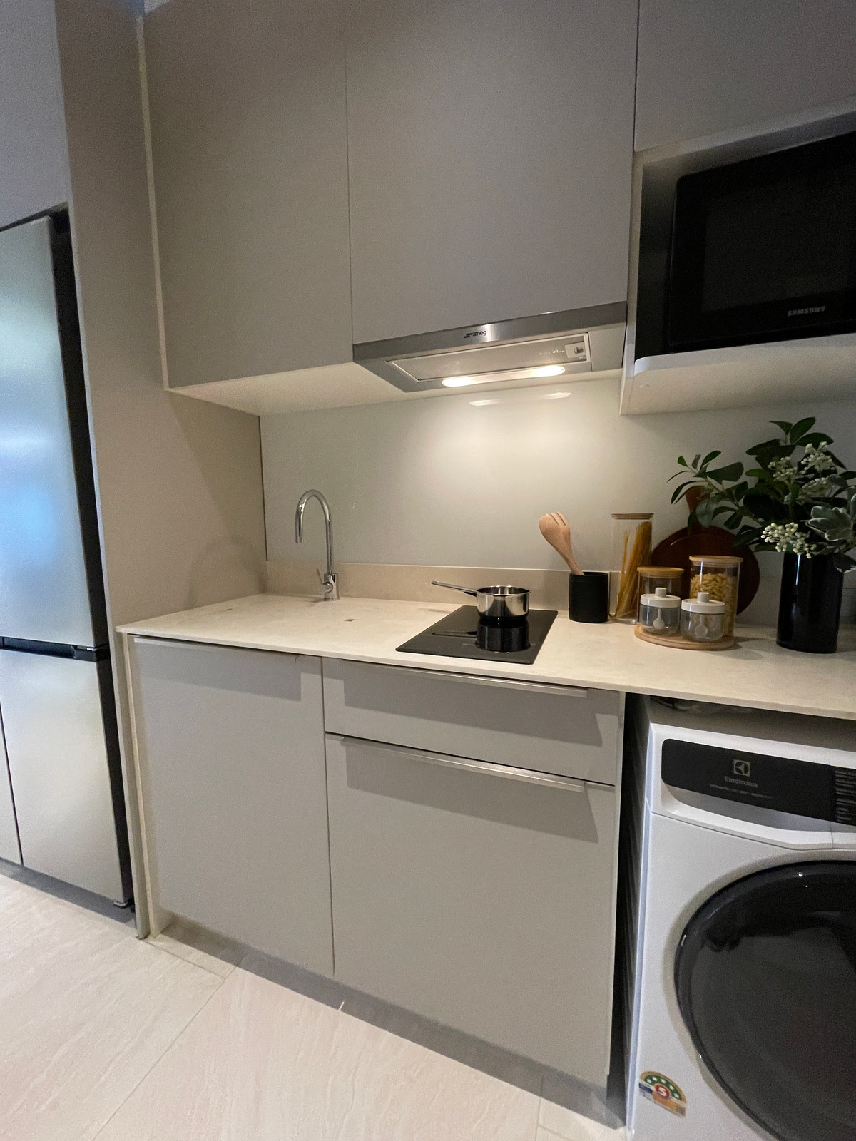 ขายคอนโดสีลม ศาลาแดง บางรัก : 💎 [Ultimate Legacy] ASHTON SILOM – 1BR XL (49.58 ตร.ม.) ชั้น 32 ห้องมุมแห่งวิสัยทัศน์เหนือระดับ บนถนนสายประวัติศาสตร์ 💎 