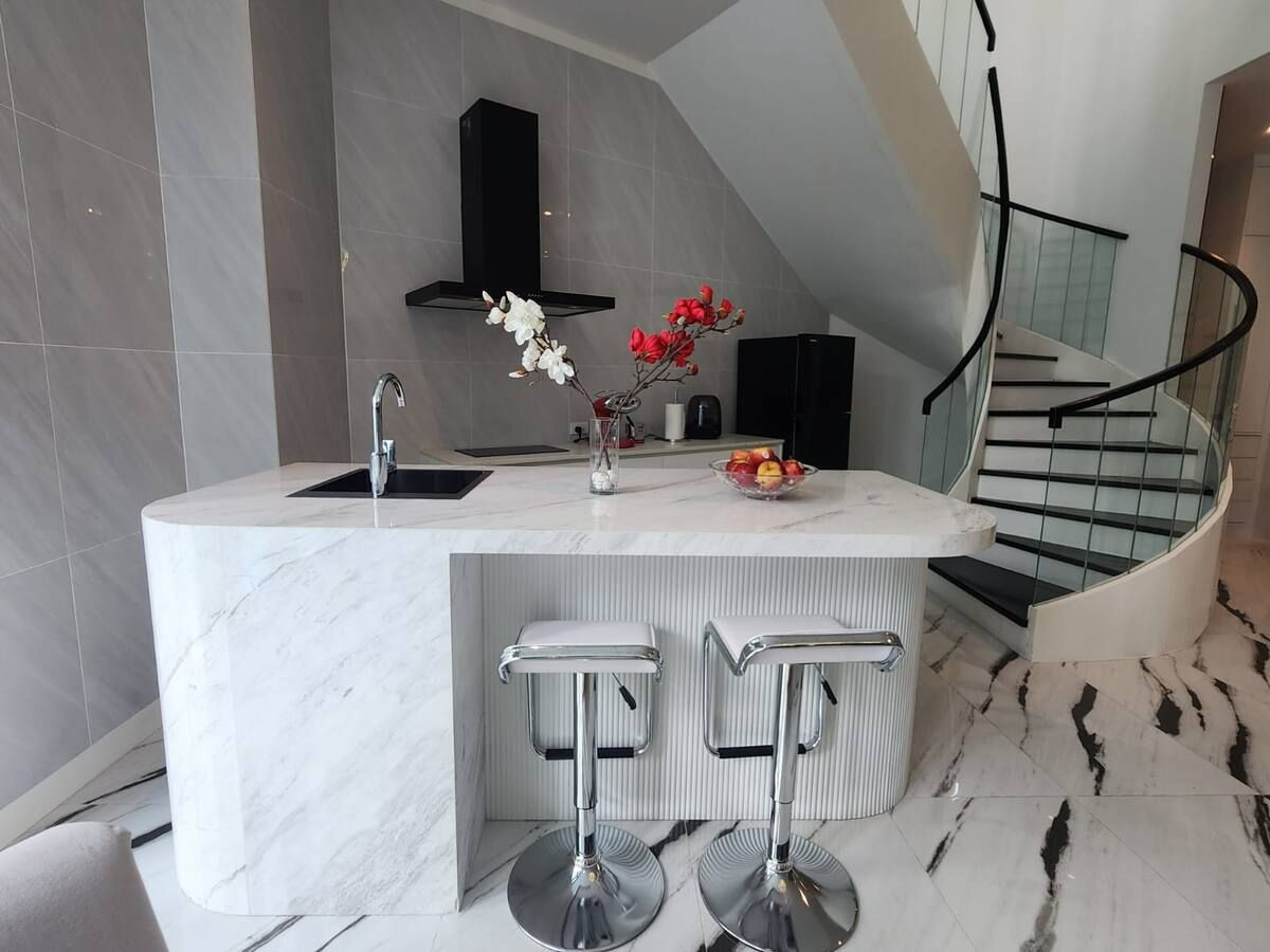 For RentHouseSukhumvit, Asoke, Thonglor : 🔥 Luxury Single House for Rent – Maison Blanche Sukhumvit 67 | 5 Bedrooms 412 SQ.M. | Prime Sukhumvit Location