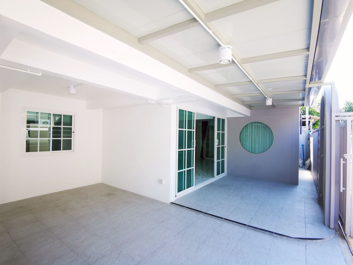 For RentHouseChokchai 4, Ladprao 71, Ladprao 48, : 2-story house, good location, beautifully decorated, for rent in Lat Phrao-Chokchai 4 area, near BTS Phawana, only 1.3 km.