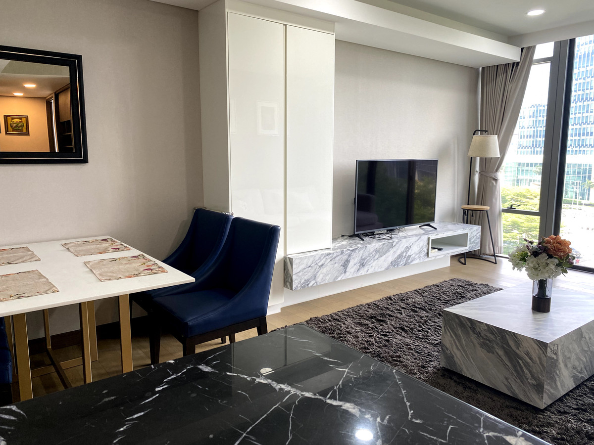 ให้เช่าคอนโดคลองเตย กล้วยน้ำไท : FOR RENT ✨𝐒𝐢𝐚𝐦𝐞𝐬𝐞 𝐄𝐱𝐜𝐥𝐮𝐬𝐢𝐯𝐞 𝐐𝐮𝐞𝐞𝐧𝐬✨ Fully Furniture and Ready to move in //Ask more info LineID:@thirdproperty