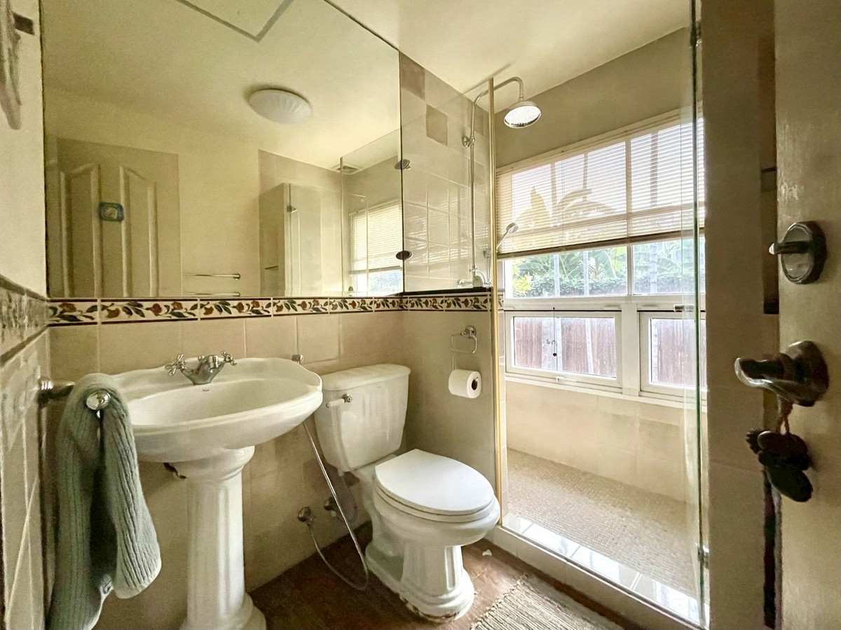 ขายบ้านอ่อนนุช อุดมสุข : บ้านพร้อมที่ดิน 192 ตร.ว. ซอยสุขุมวิท 101 / 2 ห้องนอน (ขาย), House with Land 192 sq.wa. Sukhumvit Soi 101 / 2 Bedrooms (FOR SALE) GNG035