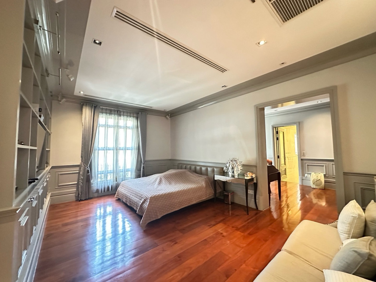 For RentHouseChaengwatana, Muangthong : Golden opportunity‼️ Open for rent, luxury house Location: Muang Thong Thani, Soi Project 5, Impact Chaengwattana, Pink Line MRT, IMPACT Station.