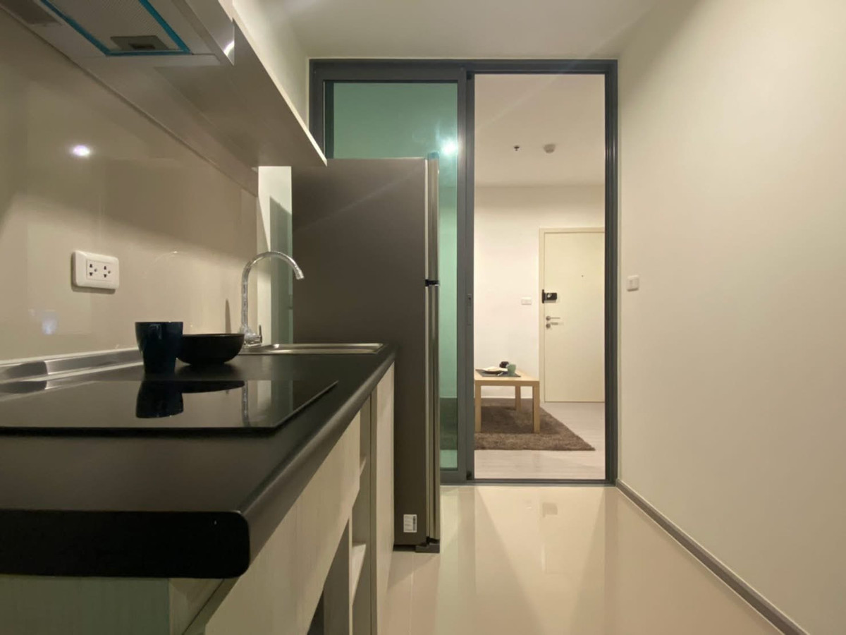For RentCondoThaphra, Talat Phlu, Wutthakat : ⭐️ Aspire Sathorn - Ratchaphruek ⭐️1 bedroom, 1 bathroom, beautifully decorated room. There are electrical appliances ready.