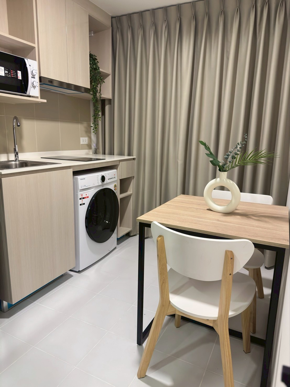 ให้เช่าคอนโดโชคชัย4 ลาดพร้าว71 : ให้เช่าคอนโดชีวาทัยฮอลล์มาร์คลาดพร้าวโชคชัย4 ห้องใหญ่ตรงปกใกล้รถไฟฟ้า