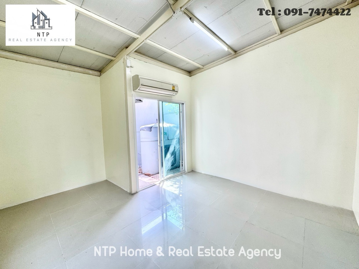 ให้เช่าทาวน์โฮมบางนา แบริ่ง ลาซาล : ให้เช่า| For rent ทาวน์โฮม 2-3 ห้องนอน หลังบ้านต่อเติมห้องเพิ่ม กว้างมาก+ติดแอร์ สามารถเพิ่มเติมเฟอร์นิเจอร์ได้ บ้านทำเลดี ตรงข้าม Mega Bangna หมู่บ้านสุดฮิต📍 Indy บางนา-รามคำแหง2 👍🏻