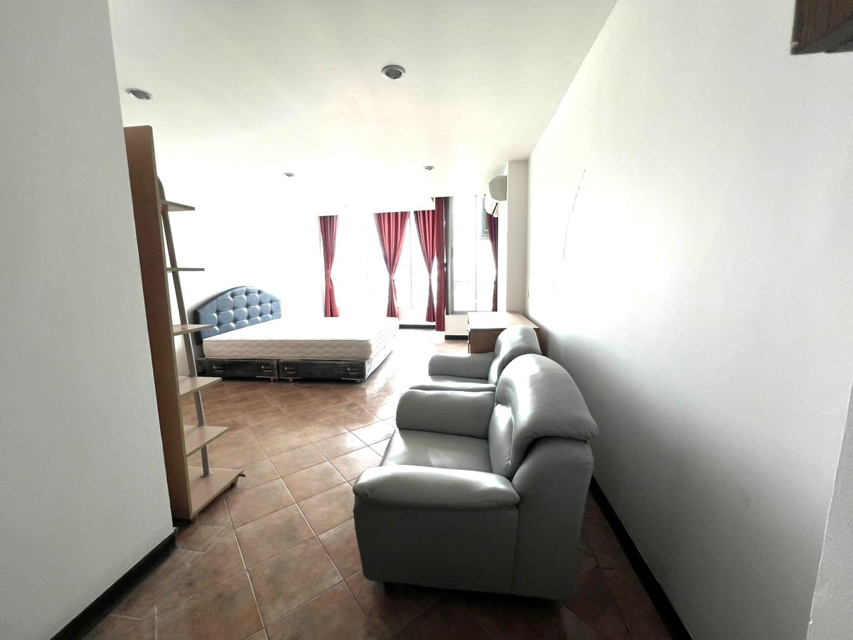 For SaleCondoKasetsart, Ratchayothin : For sale La Maison Phahon Yothin 24 Condominium near BTS Phahon 24 Station, Central Ladprao.