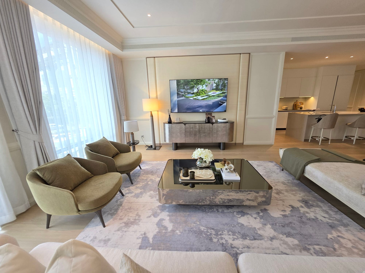 For SaleCondoSukhumvit, Asoke, Thonglor : Intercontinental Residences Bangkok Asoke: 3bed 3.5bath 193sqm. with maid and laundry area 63,800,000 Am: 0656199198