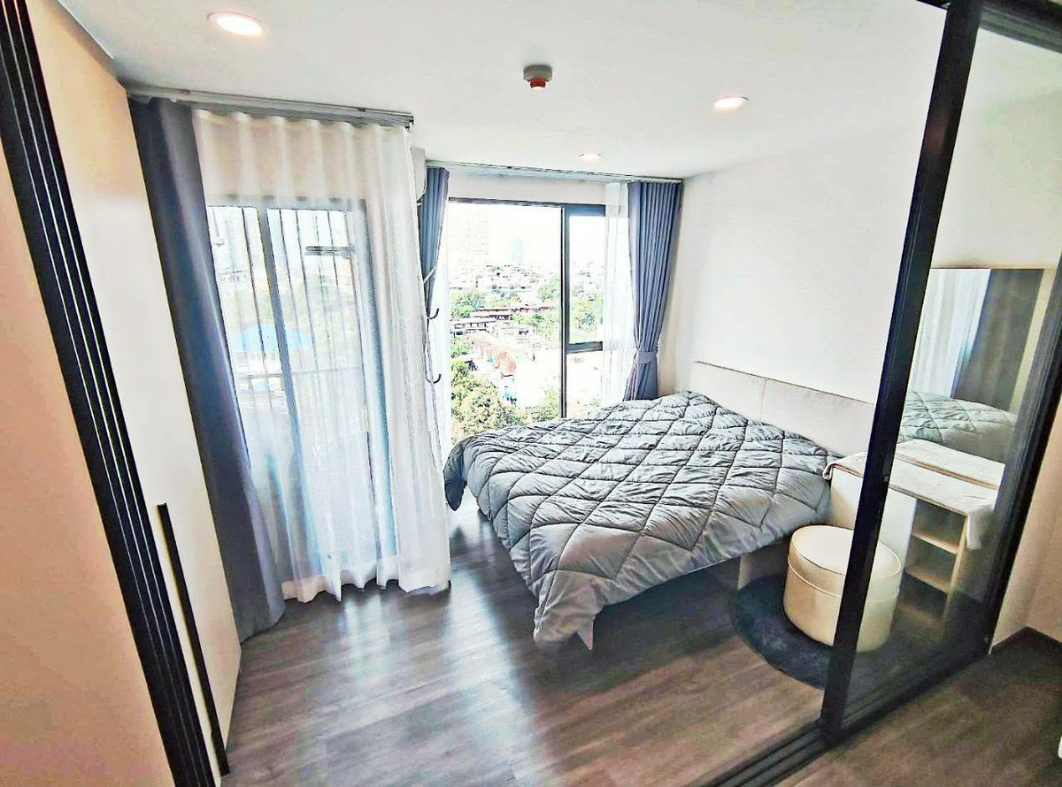 For RentCondoWongwianyai, Charoennakor : ⭐️ Flexi Sathon - Charoennakhon ⭐️ Room size 25 sq m., 8th floor, beautifully decorated room, ready to move in.