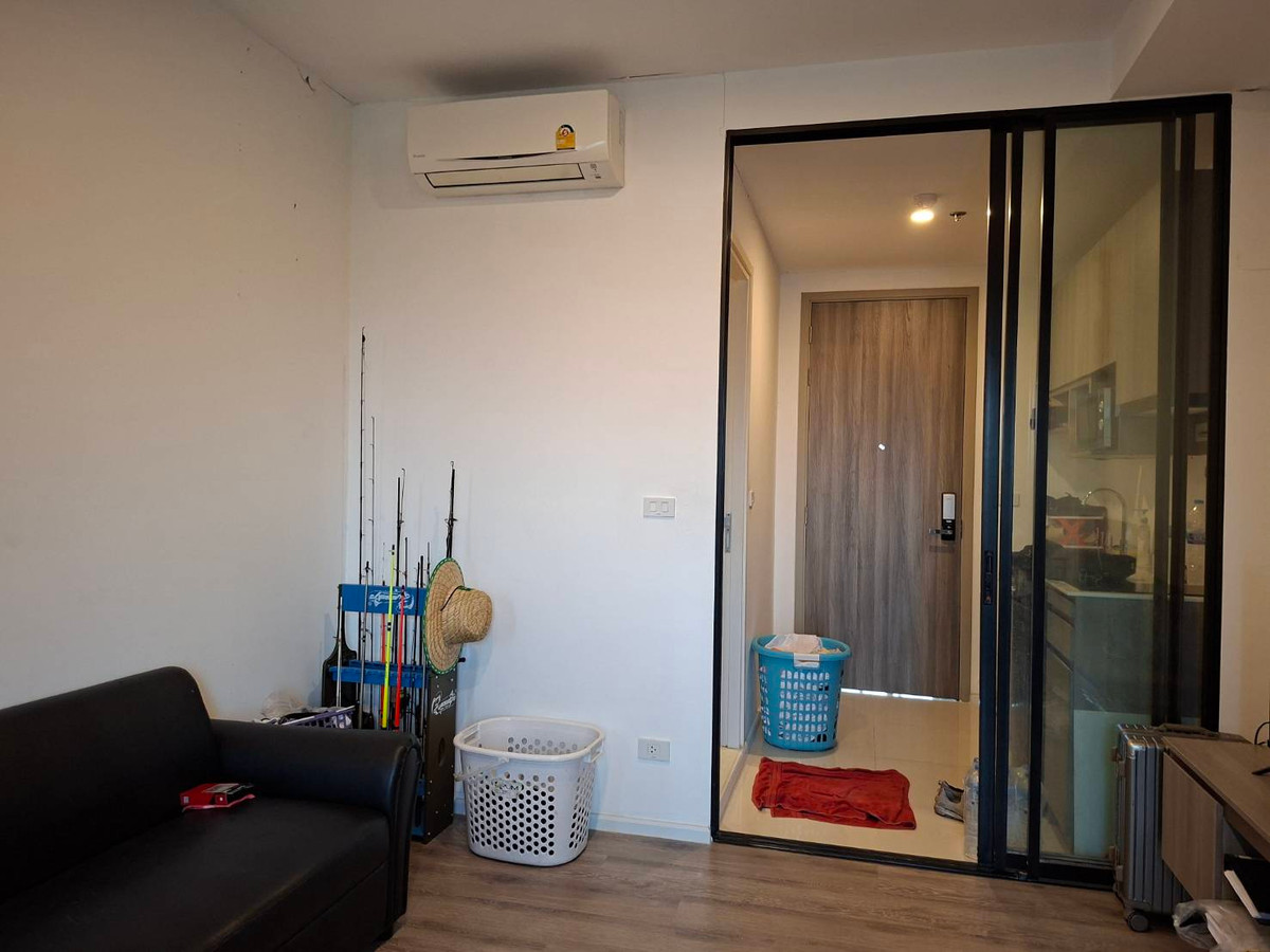 For RentCondoSamut Prakan,Samrong : Urgent for rent, low price 10,000 baht, next to Thippawan MRT, ready to move in, get 6 months, Knightsbridge Sukhumvit Theparak 089-6620022