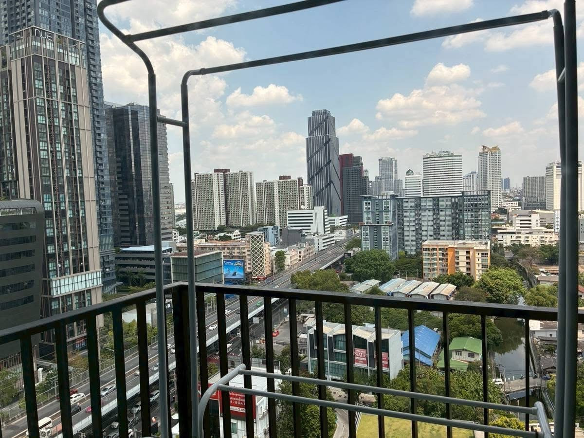 For SaleCondoRama9, Petchburi, RCA : ⚡️Flash Deal⚡️ Condoletmidst rama9 🔥29 sqm 1B1B💫2,749,000 🔥 Eye-popping price. If interested, contact Putter⚡️ 0928895628 Line:plustor_ss⚡️