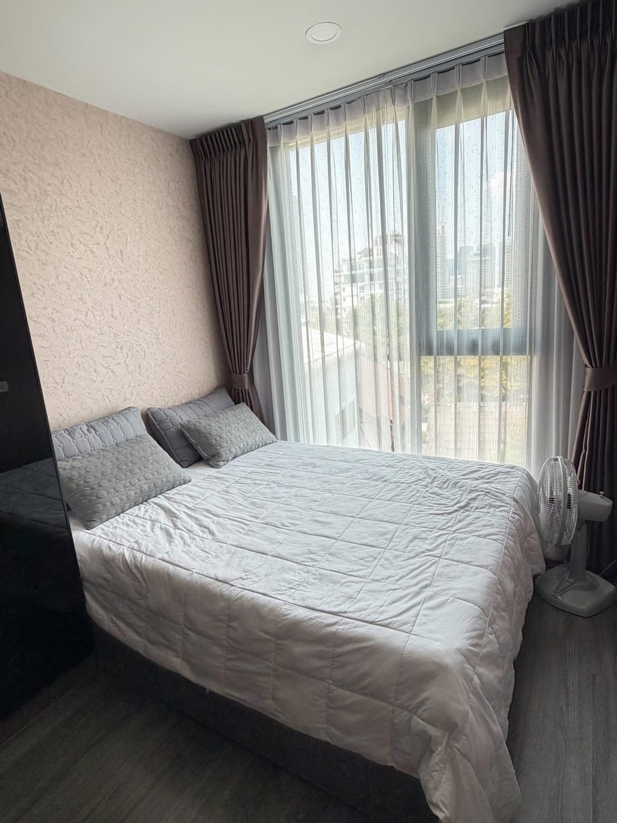 ให้เช่าคอนโดลาดพร้าว เซ็นทรัลลาดพร้าว : ห้องว่างแล้วค่ะ ห้องไม่เคยปล่อยเช่า ทำเลดี 