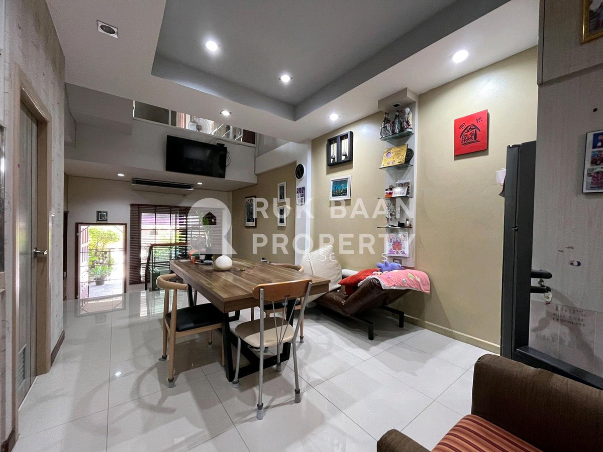 ขายทาวน์โฮมเลียบทางด่วนรามอินทรา : ขายทาวน์โฮม/SALE🔥 Baan Klang Muang Rama 9 Ladprao (บ้านกลางเมือง พระราม9 ลาดพร้าว) ราคาดีที่สุด
