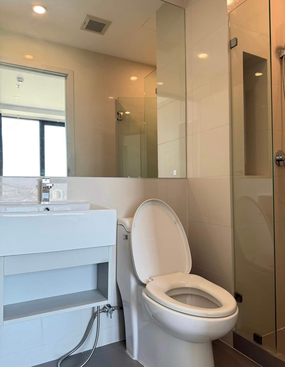 ให้เช่าคอนโดสาทร นราธิวาส : ให้เช่า 📍 Knightsbridge Prime Sathorn 📍 เฟอร์นิเจอร์ และ เครื่องใช้ไฟฟ้าครบ ใกล้ BTS ช่องนนทรี