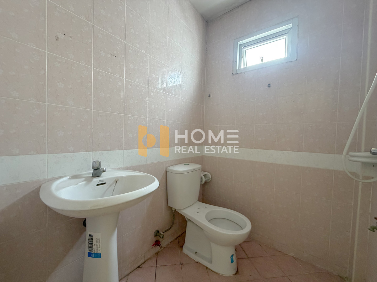 ขายทาวน์โฮมเกษตร นวมินทร์ ลาดปลาเค้า : ทาวน์เฮ้าส์ นวมินทร์ 70 / 2 ห้องนอน (ขาย), Townhouse Nawamin 70 / 2 Bedrooms (FOR SALE) MNT044