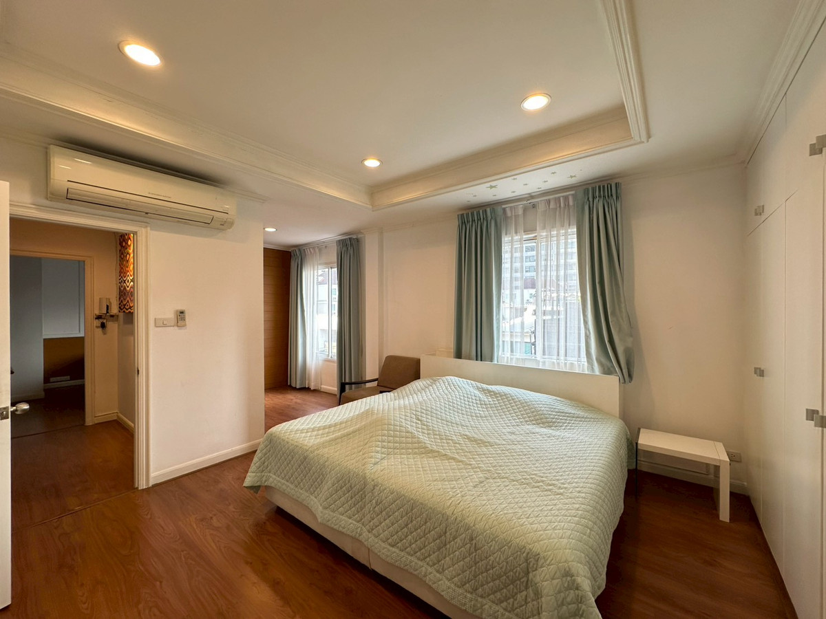 ให้เช่าทาวน์โฮมสุขุมวิท อโศก ทองหล่อ : Luxury Townhouse in Thonglor | Large Living Space 386 Sq.m. Near BTS Thonglor | ทาวน์เฮ้าส์ขนาดใหญ่ในย่านทองหล่อ หนึ่งในทำเล Prime Residential Area ของกรุงเทพ 