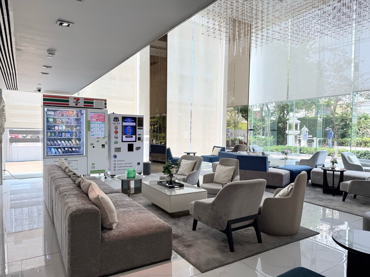 For RentCondoBangna, Bearing, Lasalle : knights bridge collage condo Sukumvit 107