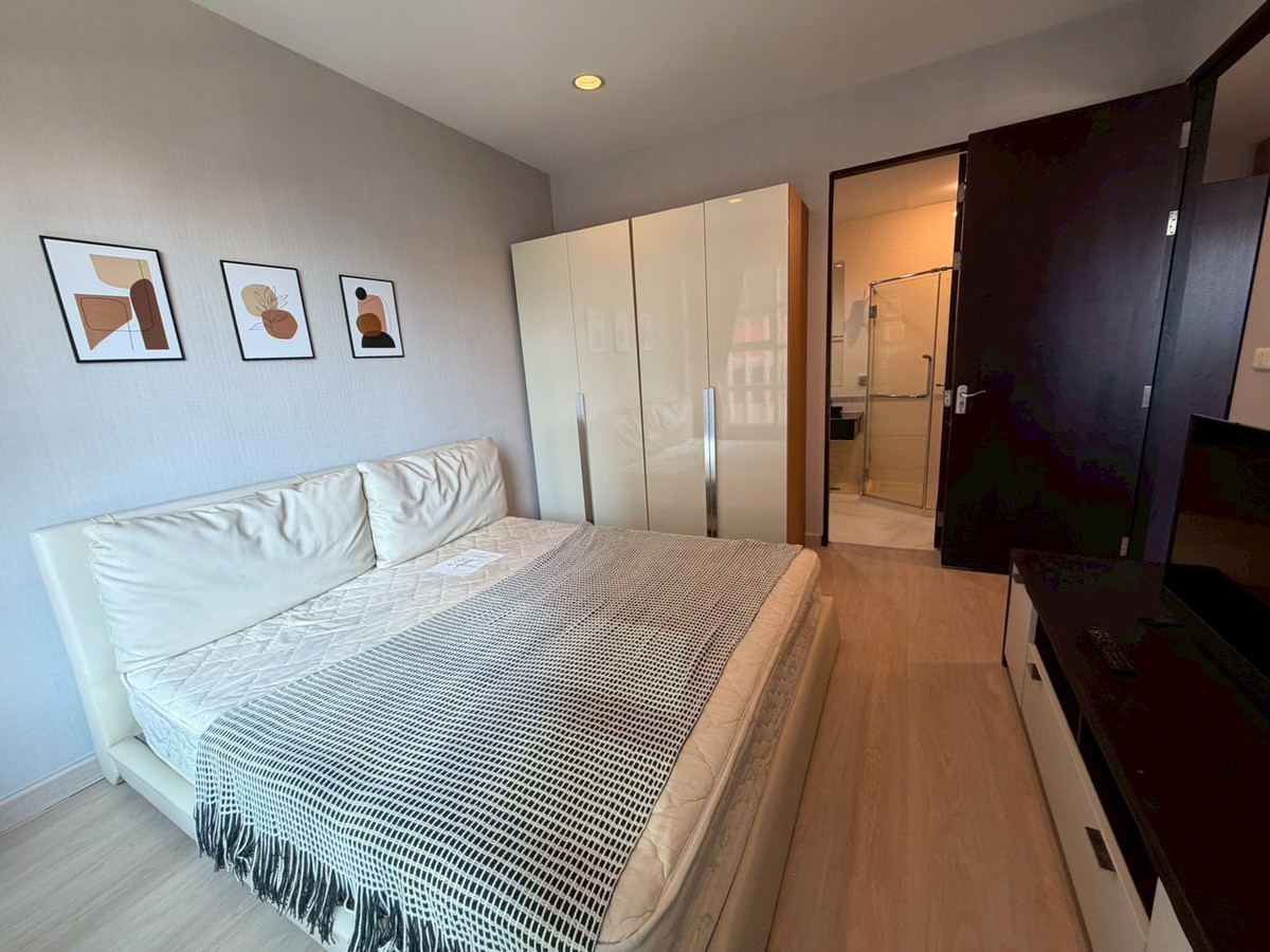 For RentCondoRatchathewi,Phayathai : 🔥🔥Urgent for rent🔥🔥Baan Klang Krung Siam Pathumwan 2Bed 67 Sqm. 32,000/month ✨ Beautiful room in the heart of the city! Whoever is looking for a good condo, dont miss BY KOY 082-5536236.