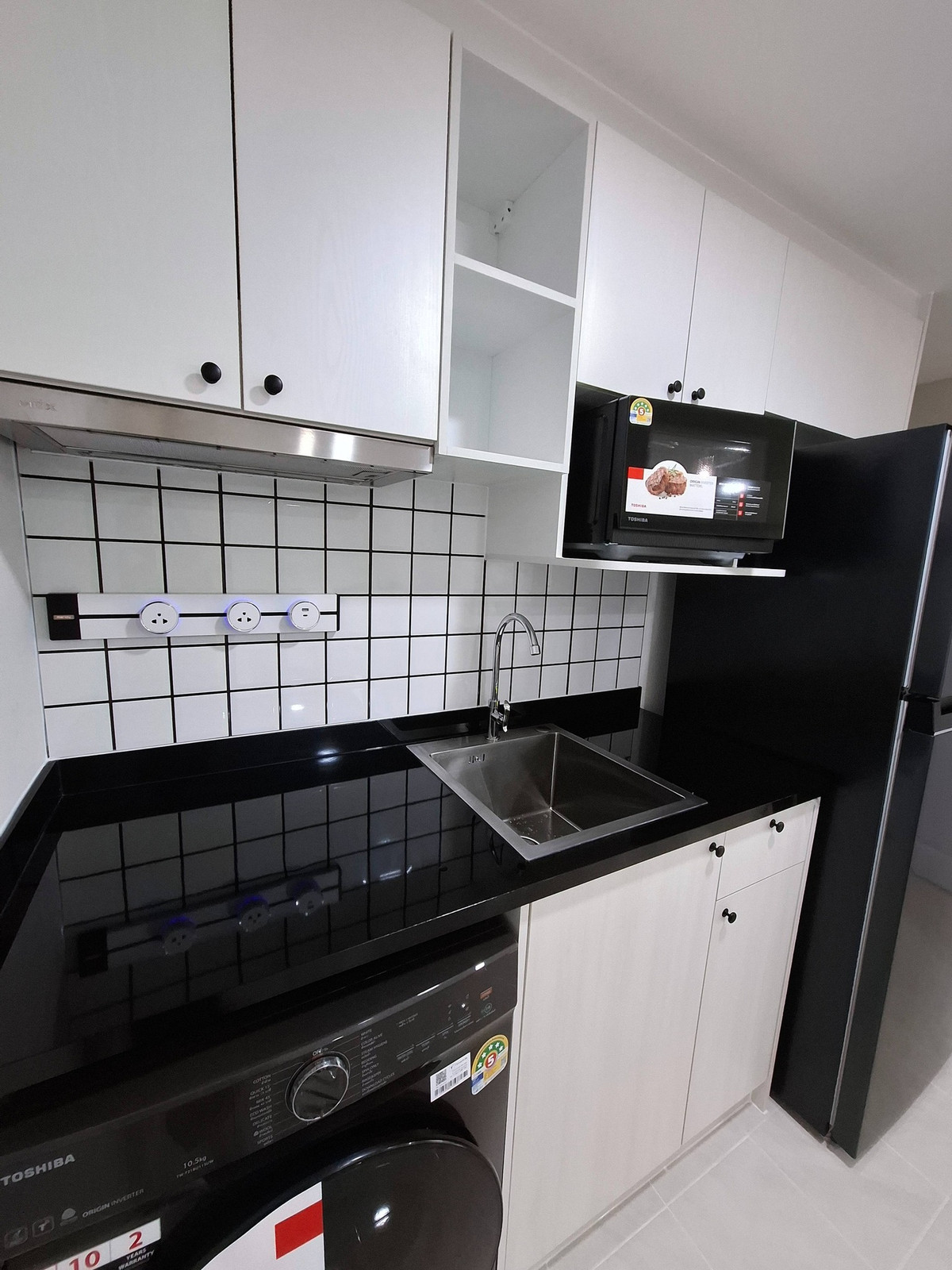 CondoBangna, Bearing, Lasalle : The Executive Bangna (Srinakarin 56)  1 bed big size for rent