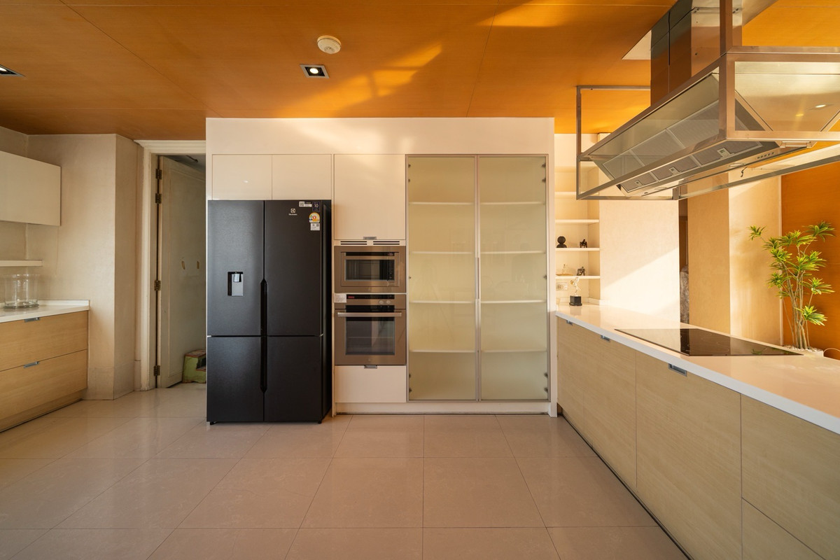 ขายคอนโดสุขุมวิท อโศก ทองหล่อ : Pet friendly 🐈🐶 One of A Kind ❤️Hampton Thonglor 10  415 sqm 🔥 ULTRA LUXURY PENTHOUSE IN THONGLOR 🔥
Rare Unit | Massive Space | Prime Location