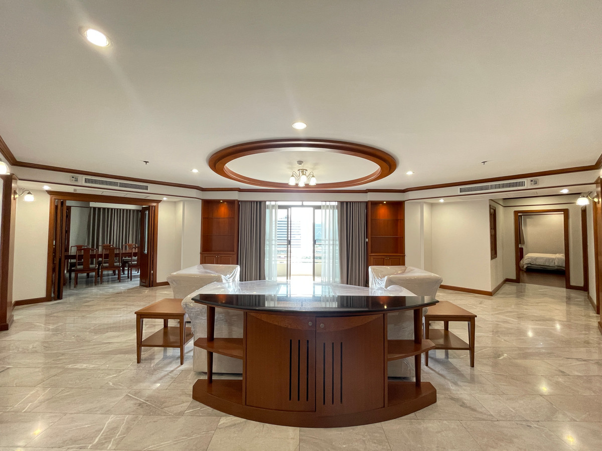 For RentCondoSukhumvit, Asoke, Thonglor : 🏡 Condo for Rent at Ruamsuk Condominium | 3+1 Bedrooms 4 Bathrooms | 316 SQ.M. | Near BTS Phrom Phong, Sukhumvit