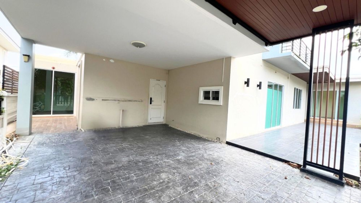 ขายบ้านระยอง : บ้านเดี่ยวหลังใหญ่ ทำเลดี ใจกลางบ้านฉาง ระยอง