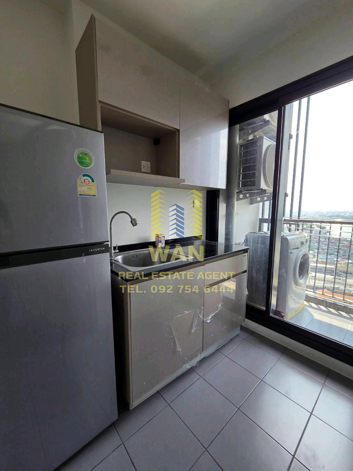 ให้เช่าคอนโดรัตนาธิเบศร์ สนามบินน้ำ พระนั่งเกล้า : ให้เช่าคอนโด Politan rive ชั้น 33 วิวแม่น้ำตกแต่งสวยครบพร้อมอยู่