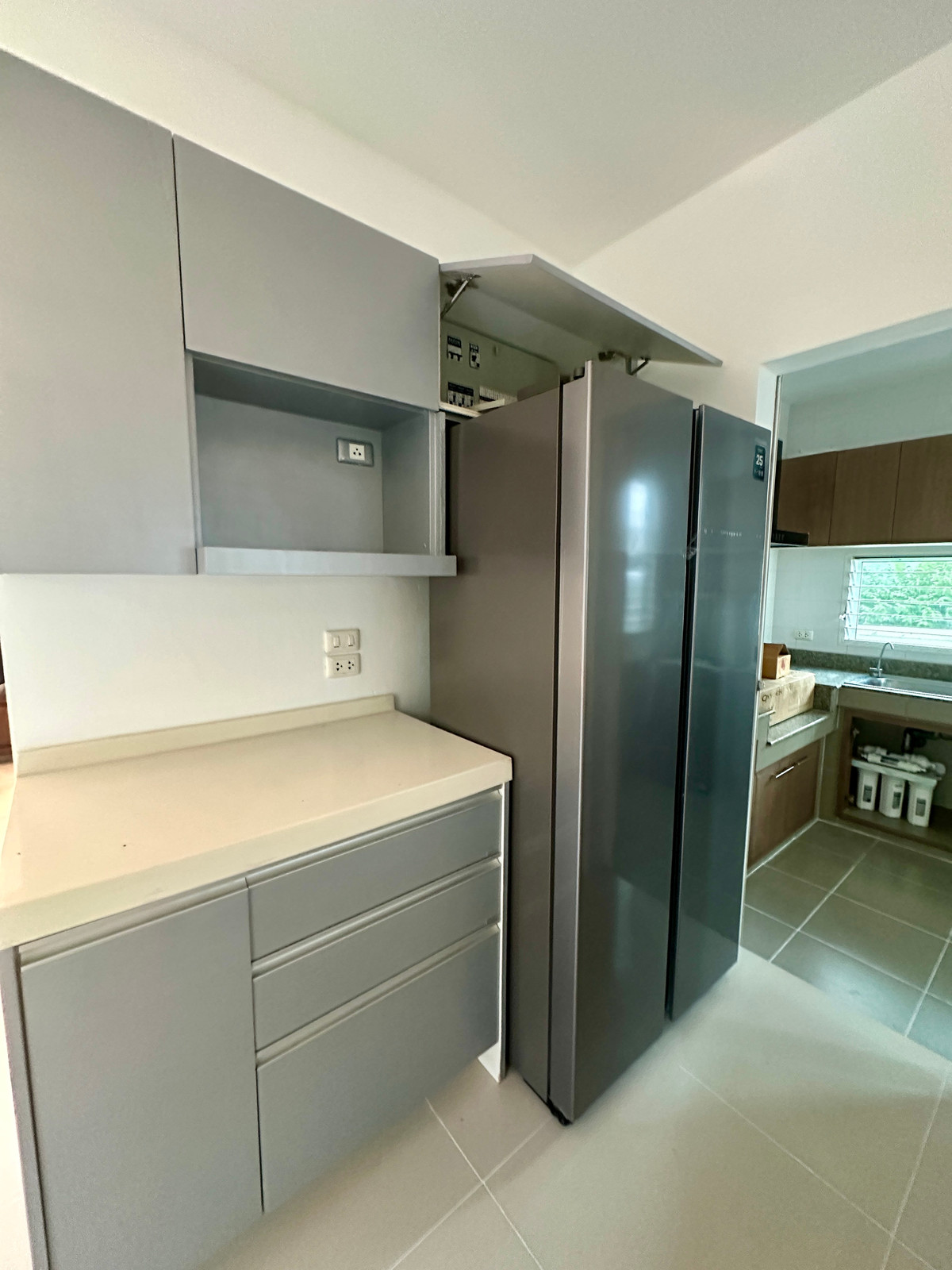 For RentHouseLadkrabang, Suwannaphum Airport : rent 2-story detached house for rent / 2-Storey Detached house, Manthana Village, On Nut - Wongwaen 3, Manthana Onnut - Wongwaen 3, rent 50,000 baht/month.