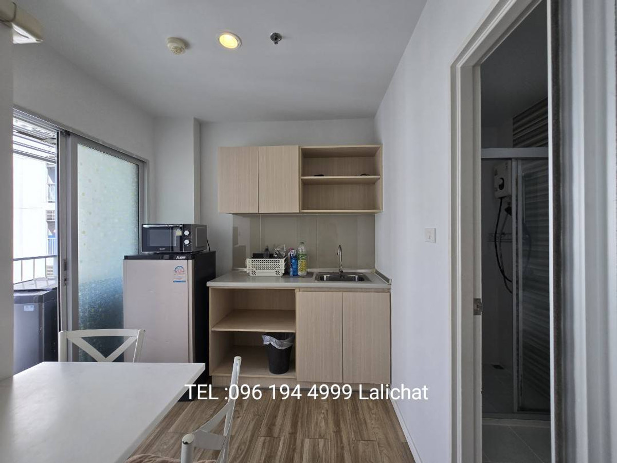 For RentCondoRathburana, Suksawat : For rent, ISSI Condo Suksawat (ISSI SUKSWAT), size 25 sq m., 20th floor, 1 bedroom, 1 bathroom, swimming pool view, near Bangpakok Witthayakhom School. Big C Bang Pakok, Sila Market and MRT Bang Pakok in the near future.