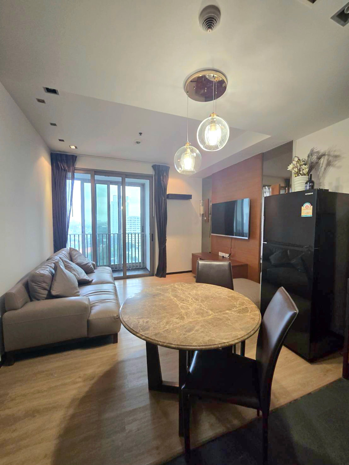 For RentCondoSukhumvit, Asoke, Thonglor : Condo for rent Ashton Morph 38 (56.23 sq m.) 2 bedrooms, 1 bathroom, Pet Friendly, opposite Thonglor.