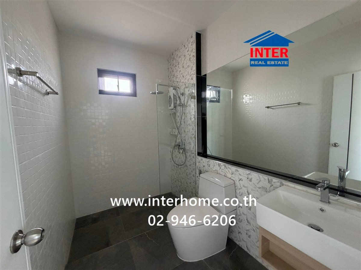 For SaleHouseBuri Ram : 2-story detached house, 67.9 sq m, Thada Diasis Village. Near Sarasas Witaed Buriram School, Soi Thada Soi 2, Road No. 3021 Road number 288 (Luang Mueang Road) Mueang Buriram, Buriram