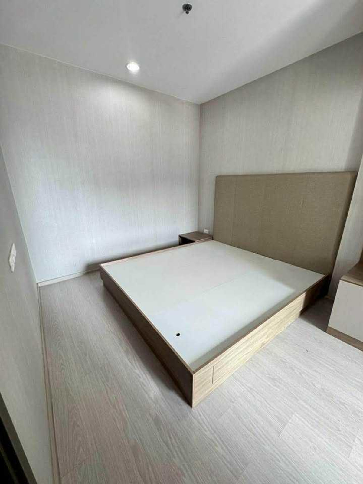 ขายคอนโดท่าพระ ตลาดพลู วุฒากาศ : ขายคอนโด ใจกลางย่านท่าพระ ใกล้รถไฟฟ้า MRT ท่าพระ 110 เมตร 