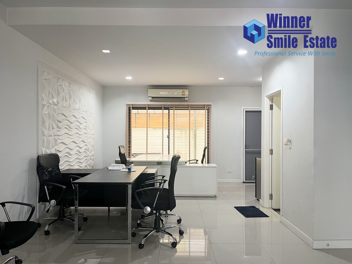 ให้เช่าทาวน์โฮมสมุทรปราการ สำโรง : ให้เช่า โฮมออฟฟิต เพล็กซ์ บางนา Plex Bangna 3 ชั้น 190 ตร.ม. ติดถนนบางนา-ตราด