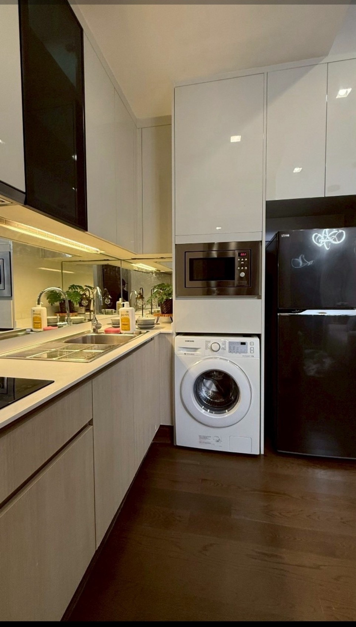 ขายคอนโดพระราม 9 เพชรบุรีตัดใหม่ RCA : ขาย ด่วน Q Asoke คิว อโศก 2ห้องนอน 1ห้องน้ำ (ห้องใหม่ทั้งหมด ไม่เคยปล่อยเช่า)