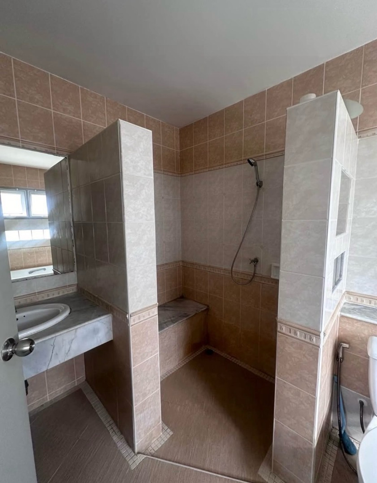 For RentHouseChaengwatana, Muangthong : 2-story detached house for rent, Chuan Chuen Khae Rai project, Nonthaburi Bypass Road 15, house in good condition, pets allowed.