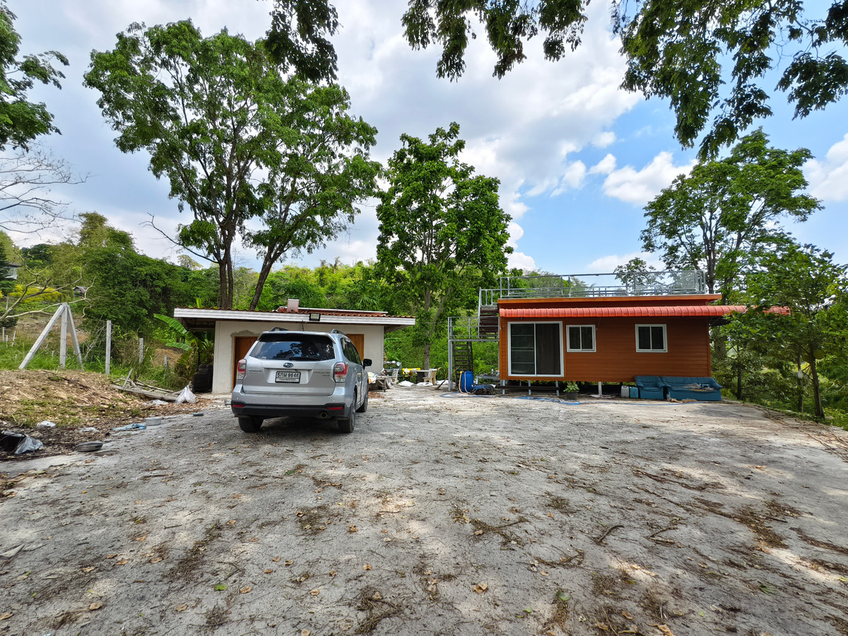 ขายที่ดินโคราช นครราชสีมา : ขายด่วน บ้านสวน พร้อมทุเรียน 2 ไร่  วังน้ำเขียว ติดวัดป่าปฏิบัติธรรม ทำเลดี อากาศบริสุทธิ์