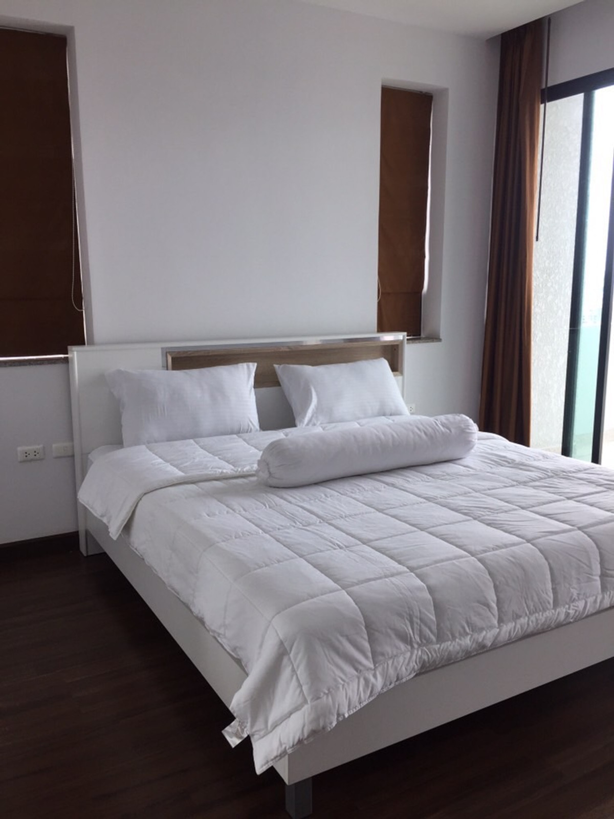 For SaleCondoSukhumvit, Asoke, Thonglor : Corner room, high floor, Asoke city view — private, quiet, comfortable.