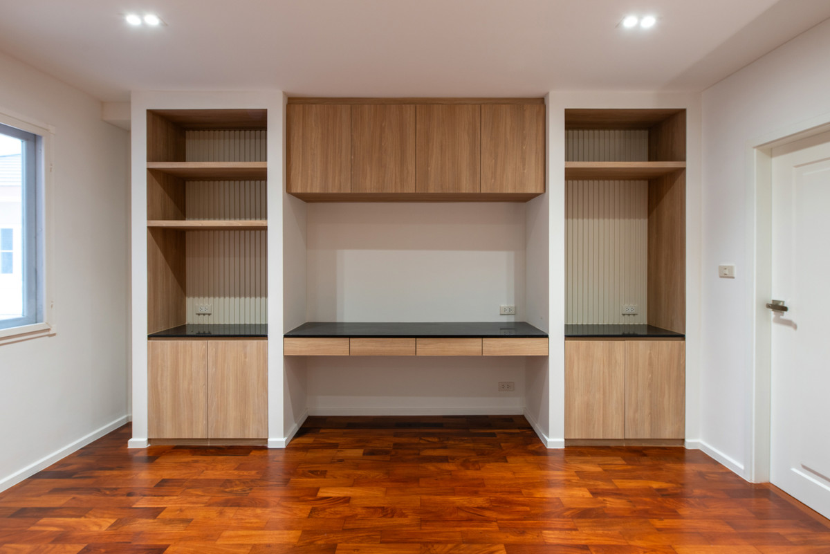 ขายบ้านลาดกระบัง สุวรรณภูมิ : 139.5ตรว 4นอน5น้ำ3จอด บ้านเดี่ยว 2 ชั้น ลดาวัลย์ สุขุมวิท 103 ถนนเฉลิมพระเกียรติ ร9 