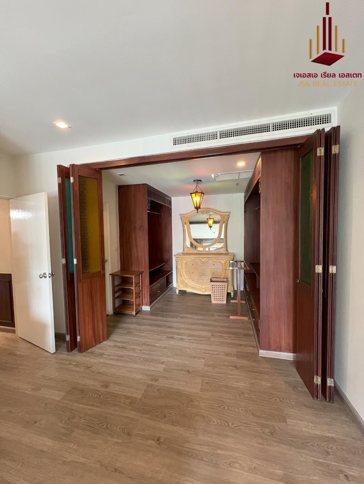 For RentCondoSukhumvit, Asoke, Thonglor : ✨ For Rent: Noble Remix Condo ✨ 💰 Only 50,000 THB/month