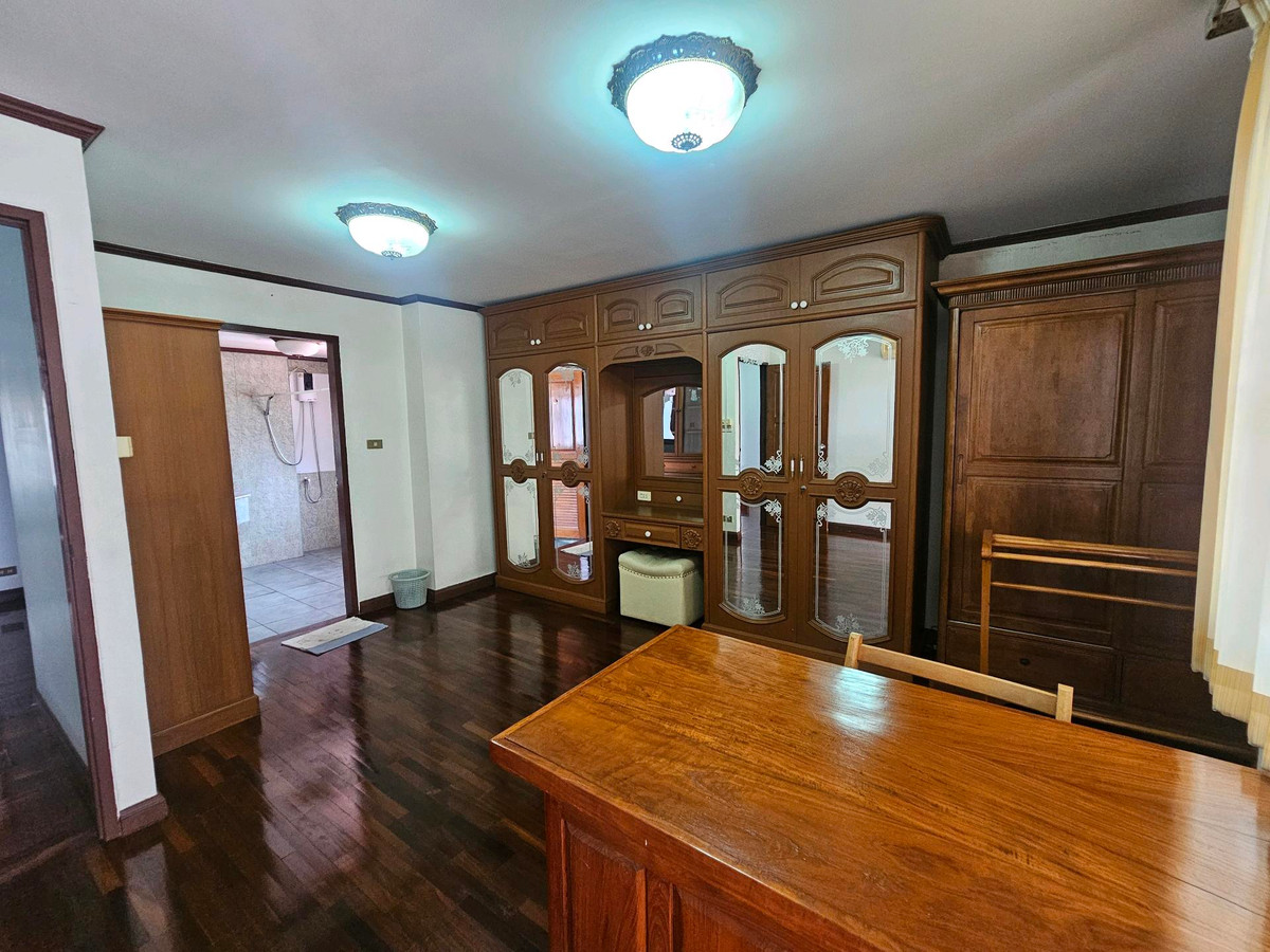 ให้เช่าอาคารพาณิชย์โชคชัย4 ลาดพร้าว71 : 📍ลาดพร้าว87แหล่งชุมชน เหมาะเปิดกิจการ+พักอาศัย ข้างตึกขึ้นป้ายโปรโมทคนเห็นเพียบ