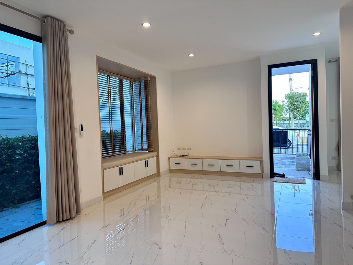 For SaleHouseBangna, Bearing, Lasalle : House for sale Como Bianca II Bangna price 6,990,000 baht [NCh260301]