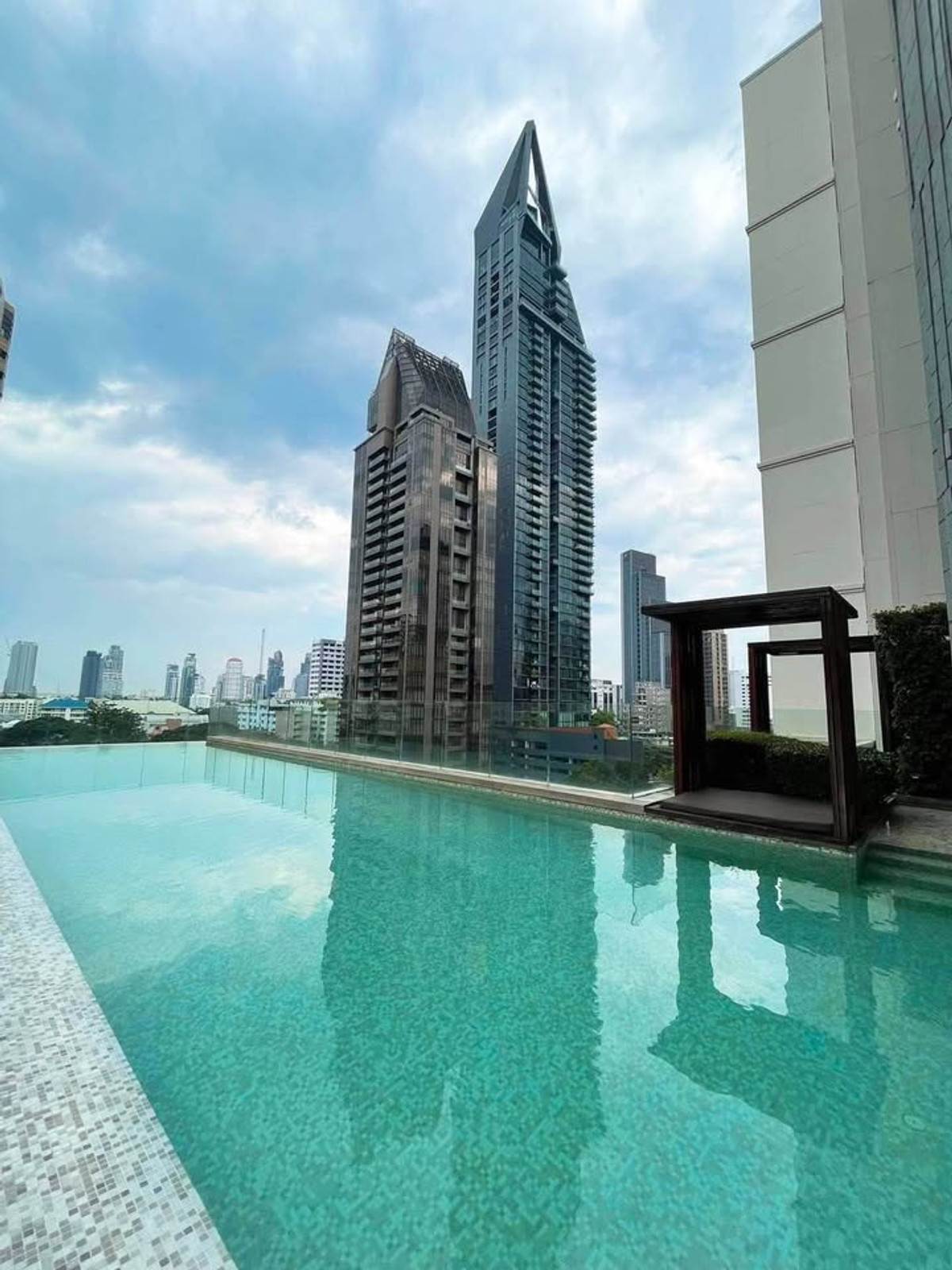For RentCondoSukhumvit, Asoke, Thonglor : Condo for rent Siri Residence Sukhumvit 24, room ready to move in (Rt-01)