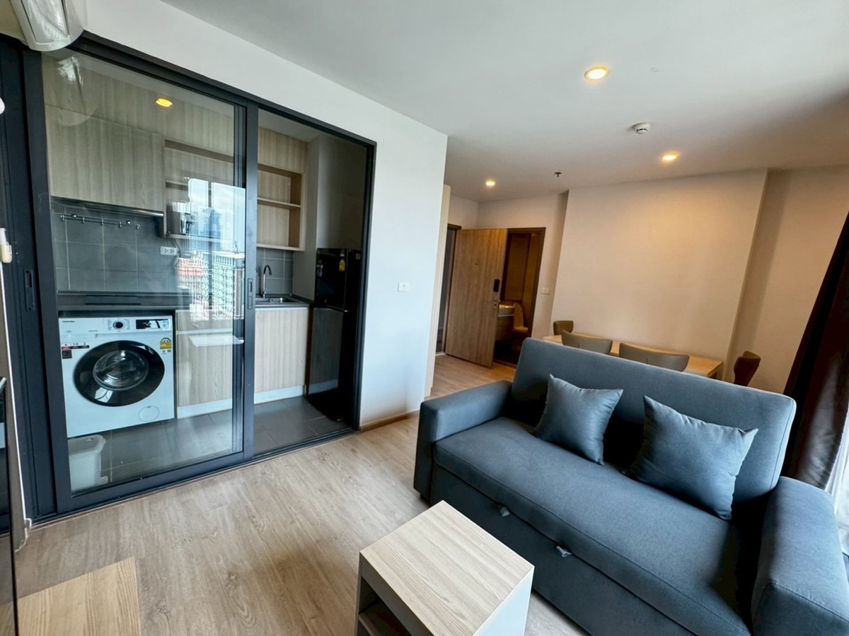 For RentCondoBangna, Bearing, Lasalle : 🏢 For rent Ideo O2 – Building A, swimming pool view.
💰 Rent 26,000 baht/month (negotiable)