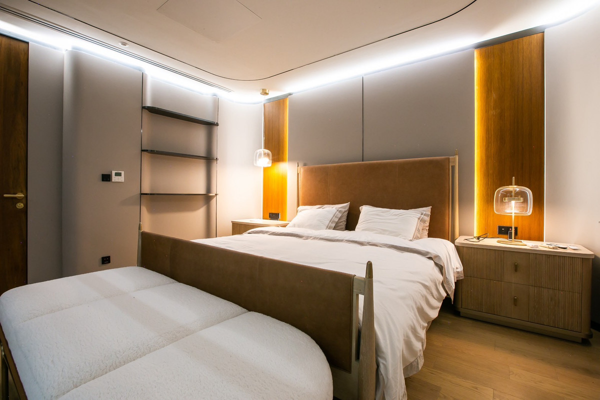 For SaleTownhomeSukhumvit, Asoke, Thonglor : 🔥For Sale Luxury house in heart of Thonglor! Renovated like brand new 4 bedroom fully furnished with private lift ready for move in Tel 0863692224