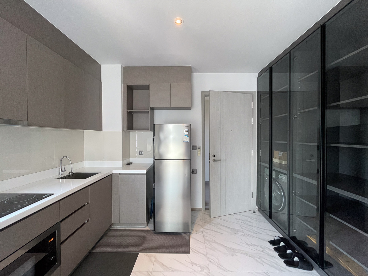 For SaleCondoSukhumvit, Asoke, Thonglor : FQ Condo for sale Rhythm Ekkamai price 13,000,000 baht [YCs260305]